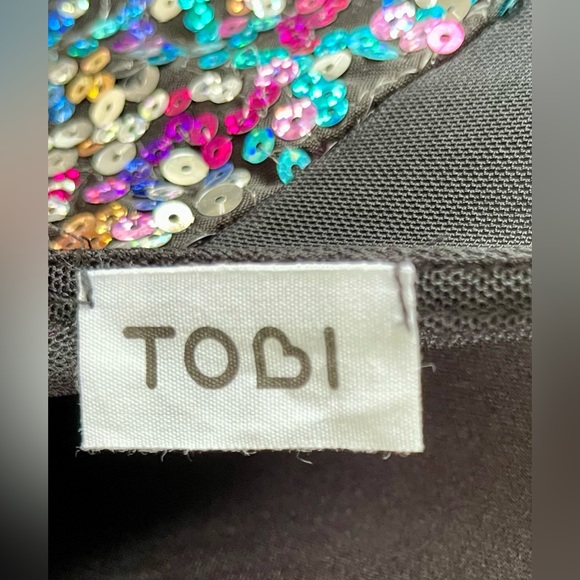 Tobi Sweetheart Sequins Bodycon Mini Dress - Picture 4 of 5